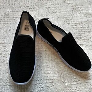 NEW Slip-On Mesh Sneakers